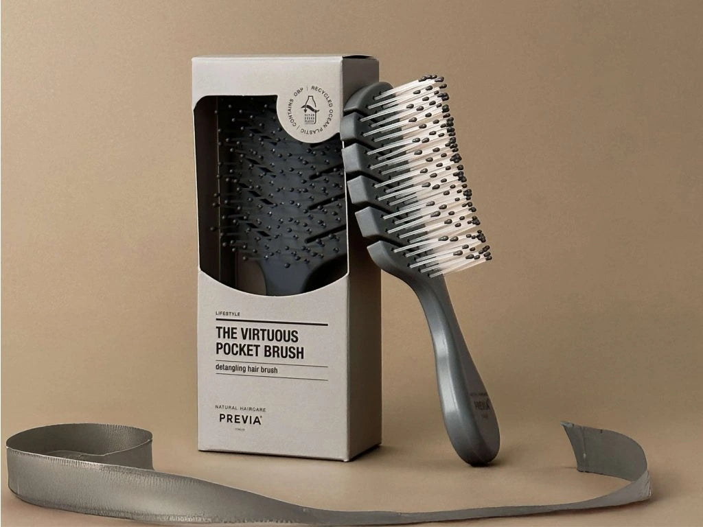 Virtuous - Detangling Pocket Hair Brush Lifestyle Image 